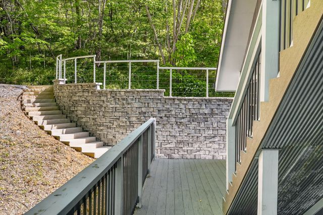 1097 Floating Mill Village Road, Silver Point, TN 38582
