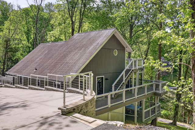1097 Floating Mill Village Road, Silver Point, TN 38582