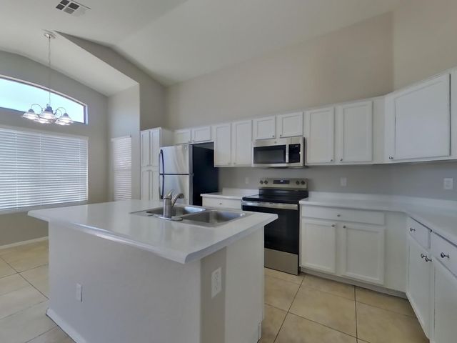 16559 W Post Drive, Surprise, AZ 85388
