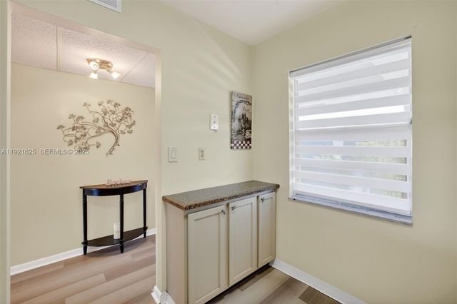 7817 Golf Circle Drive 301, Margate, FL 33063