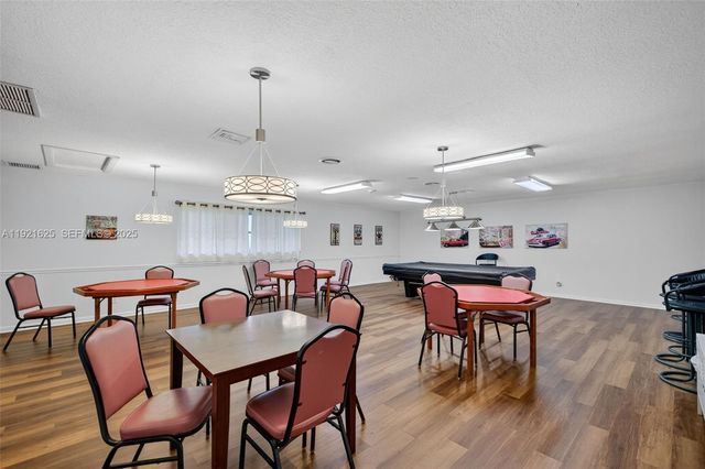 7817 Golf Circle Drive 301, Margate, FL 33063