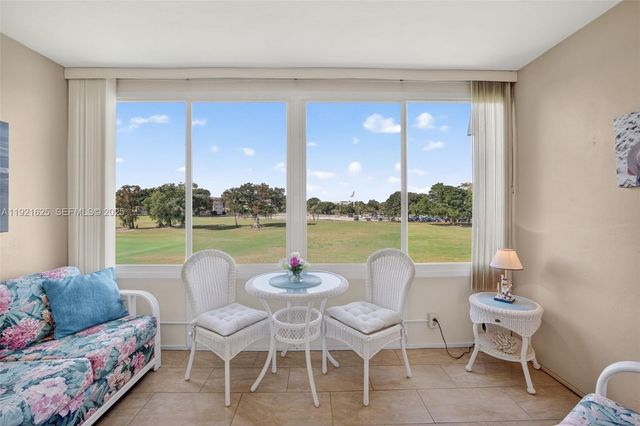 7817 Golf Circle Drive 301, Margate, FL 33063