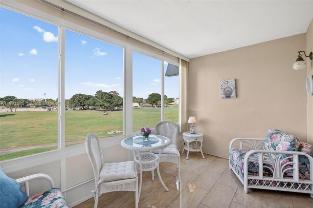 7817 Golf Circle Drive 301, Margate, FL 33063