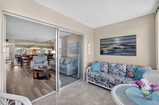 7817 Golf Circle Drive 301, Margate, FL 33063