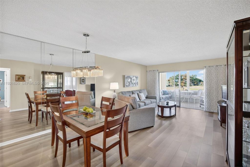 7817 Golf Circle Drive 301, Margate, FL 33063