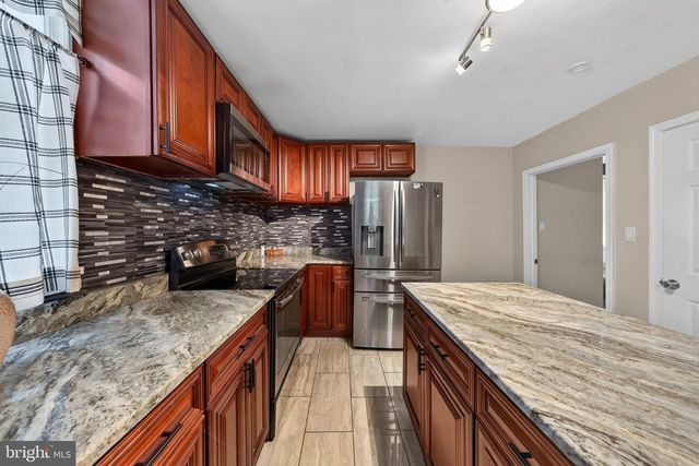 900 ANDREWS AVE, Darby, PA 19023
