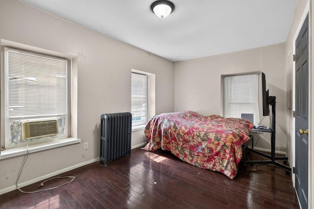 900 ANDREWS AVE, Darby, PA 19023