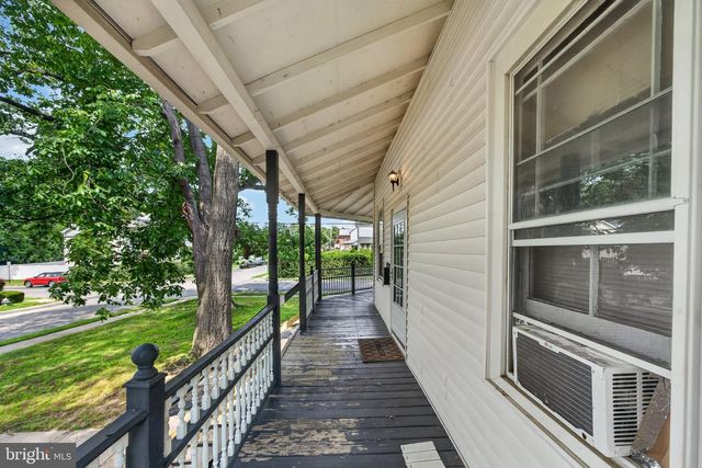 900 ANDREWS AVE, Darby, PA 19023