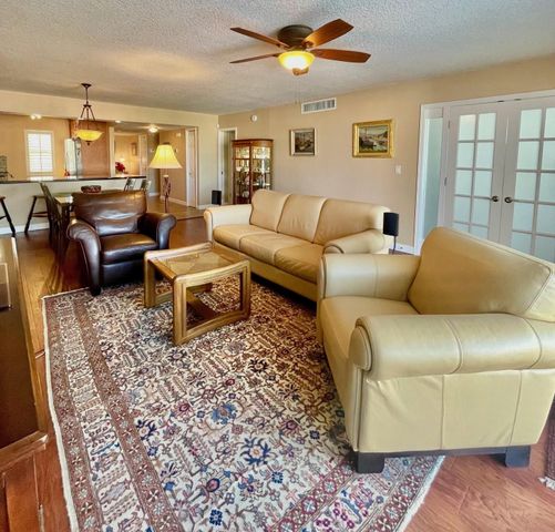 3180 NE 48th Court 215, Lighthouse Point, FL 33064