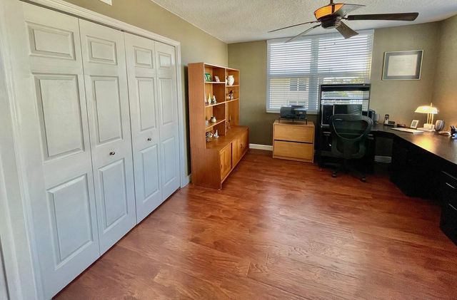 3180 NE 48th Court 215, Lighthouse Point, FL 33064