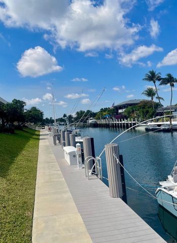 3180 NE 48th Court 215, Lighthouse Point, FL 33064