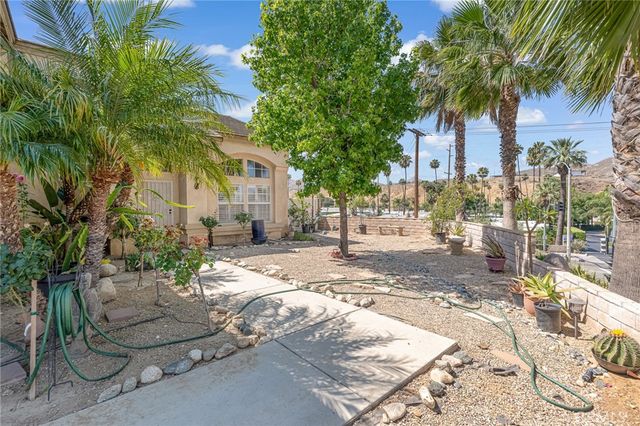 3016 Shane Dr., Colton, CA 92324