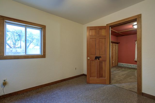 2915 Rockabye Lane, Redding, CA 96002