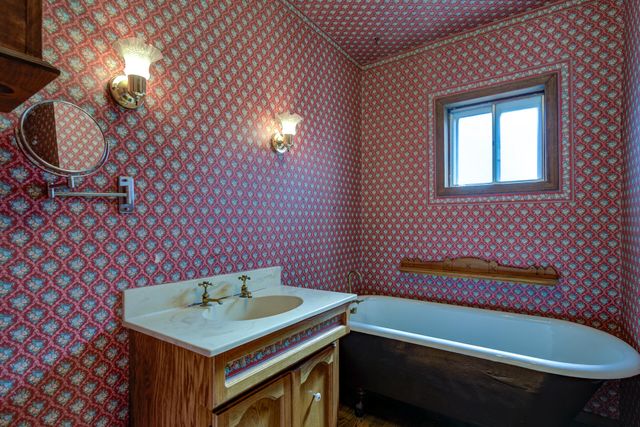 2915 Rockabye Lane, Redding, CA 96002