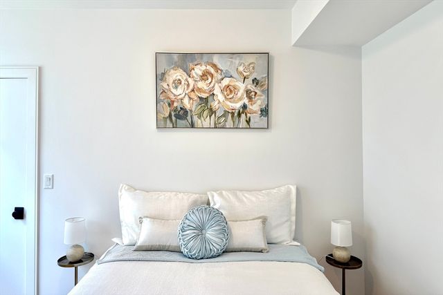 165 Everett St 7, Boston, MA 02128