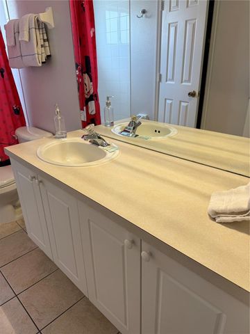 8105 SUN PALM DRIVE, Kissimmee, FL 34747