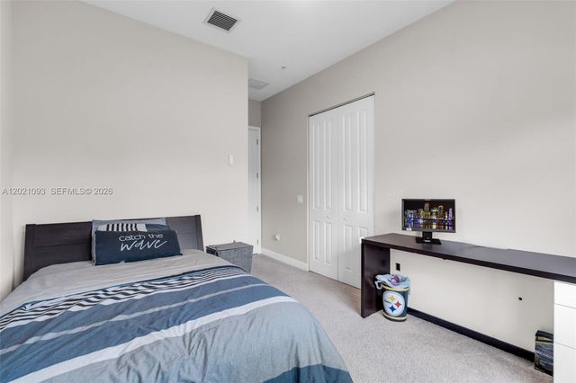 12427 NW 18th Ct, Pembroke Pines, FL 33028