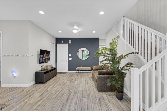 12427 NW 18th Ct, Pembroke Pines, FL 33028