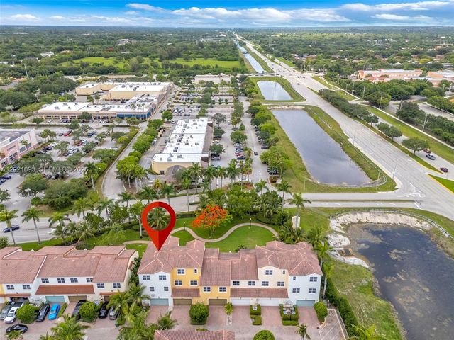 12427 NW 18th Ct, Pembroke Pines, FL 33028