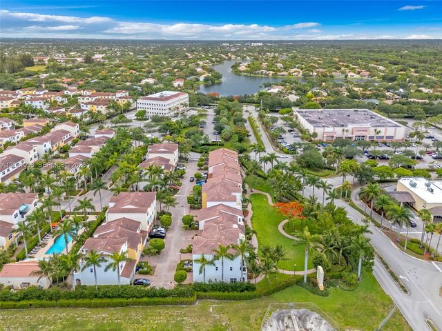 12427 NW 18th Ct, Pembroke Pines, FL 33028