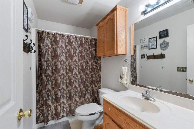 2054 Bentwood DR, New Braunfels, TX 78130