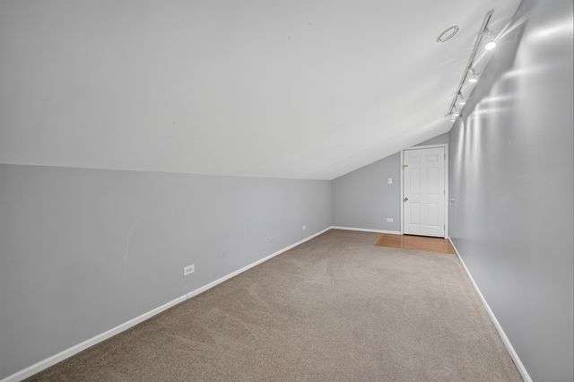 2S640 Cerny Road A4, Warrenville, IL 60555