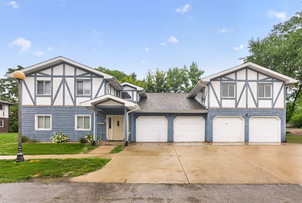 2S640 Cerny Road A4, Warrenville, IL 60555