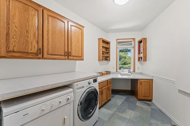 10035 Woodhill Boulevard, Lakeville, MN 55044