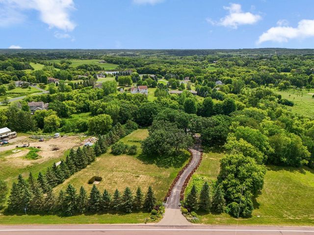 10035 Woodhill Boulevard, Lakeville, MN 55044