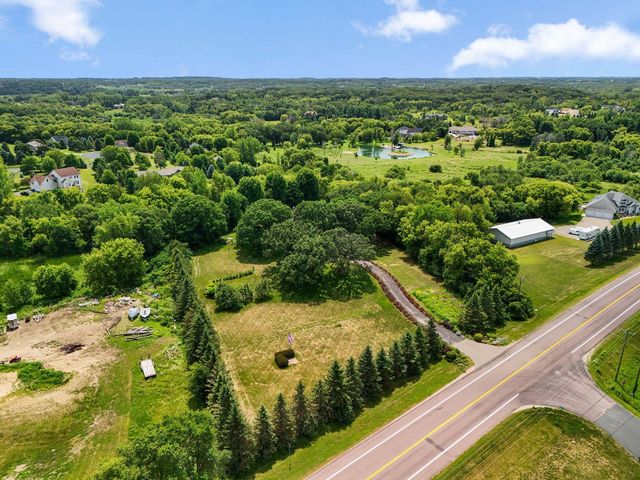 10035 Woodhill Boulevard, Lakeville, MN 55044