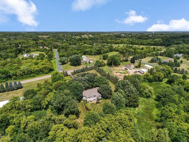 10035 Woodhill Boulevard, Lakeville, MN 55044