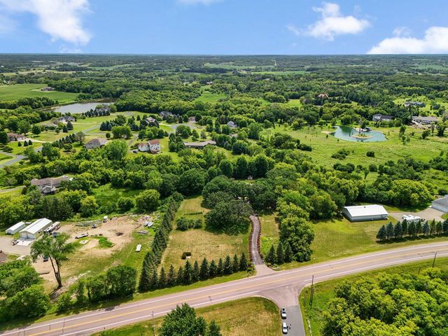 10035 Woodhill Boulevard, Lakeville, MN 55044