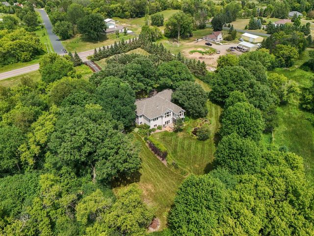 10035 Woodhill Boulevard, Lakeville, MN 55044