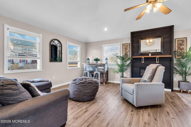 1009 Cable Avenue, Beachwood, NJ 08722