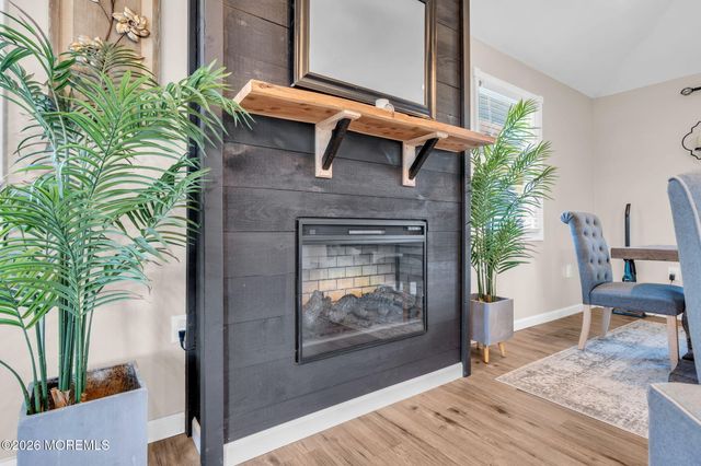 1009 Cable Avenue, Beachwood, NJ 08722