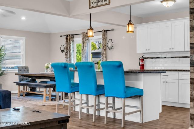 1009 Cable Avenue, Beachwood, NJ 08722