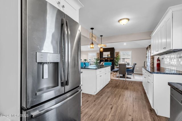 1009 Cable Avenue, Beachwood, NJ 08722