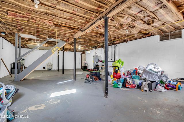 1009 Cable Avenue, Beachwood, NJ 08722