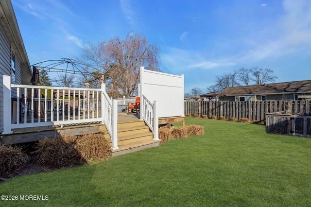 1009 Cable Avenue, Beachwood, NJ 08722