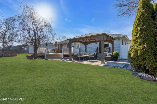 1009 Cable Avenue, Beachwood, NJ 08722