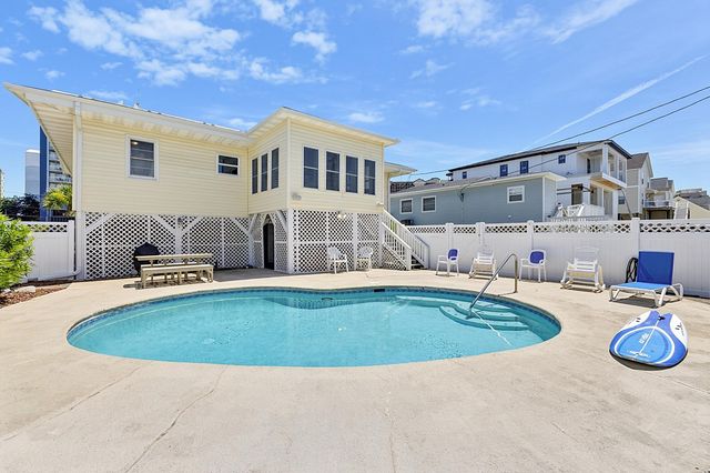 4706 Surf St., North Myrtle Beach, SC 29582