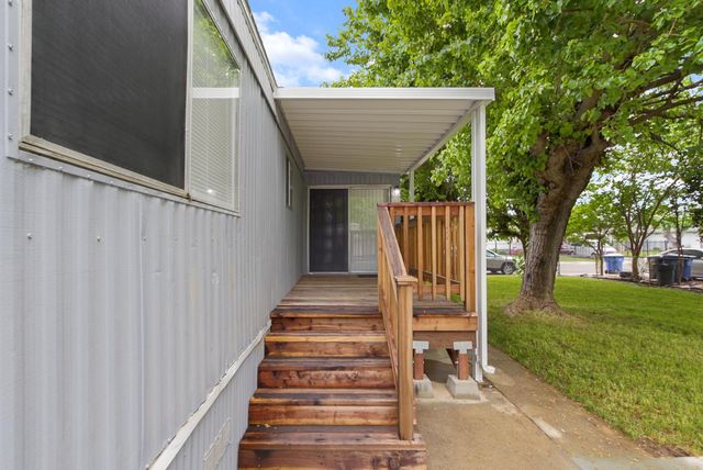 6626 Birnam St, Rio Linda, CA 95673