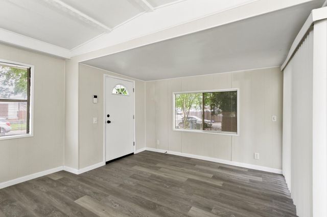 6626 Birnam St, Rio Linda, CA 95673