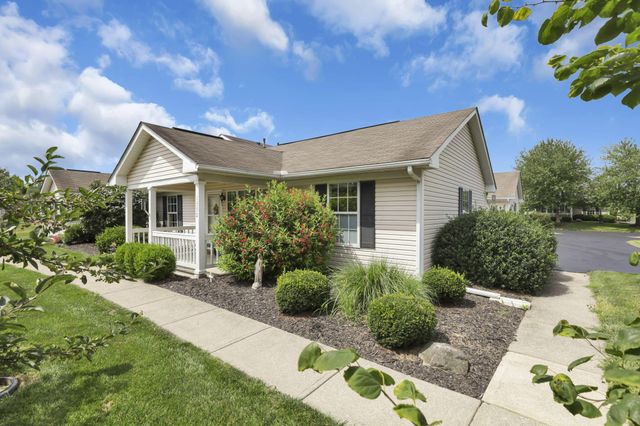 1352 Hillview Circle W, Newark, OH 43055
