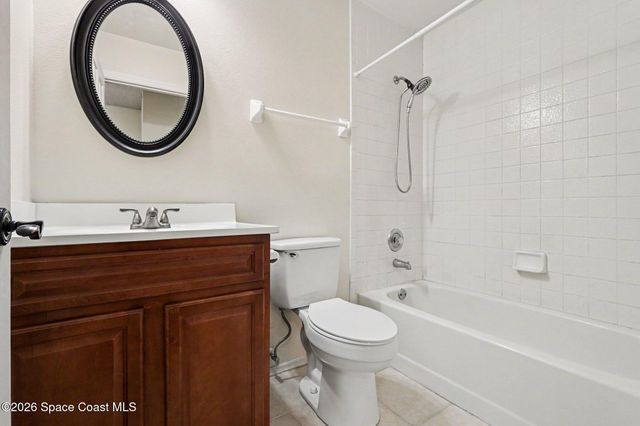 882 Wateroak Drive NE, Palm Bay, FL 32905