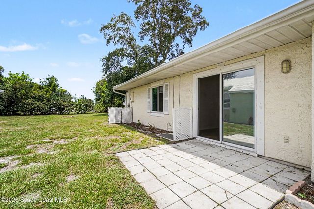 882 Wateroak Drive NE, Palm Bay, FL 32905