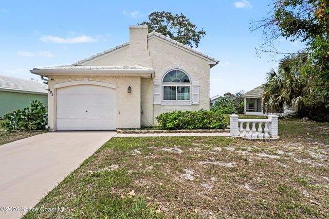 882 Wateroak Drive NE, Palm Bay, FL 32905