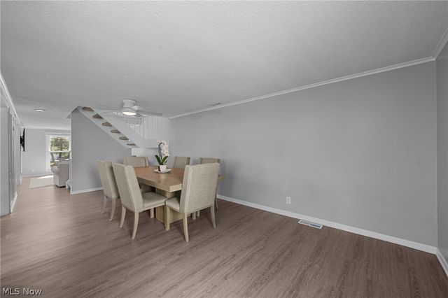 988 Som Center Road E2, Mayfield Village, OH 44143