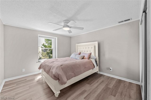 988 Som Center Road E2, Mayfield Village, OH 44143