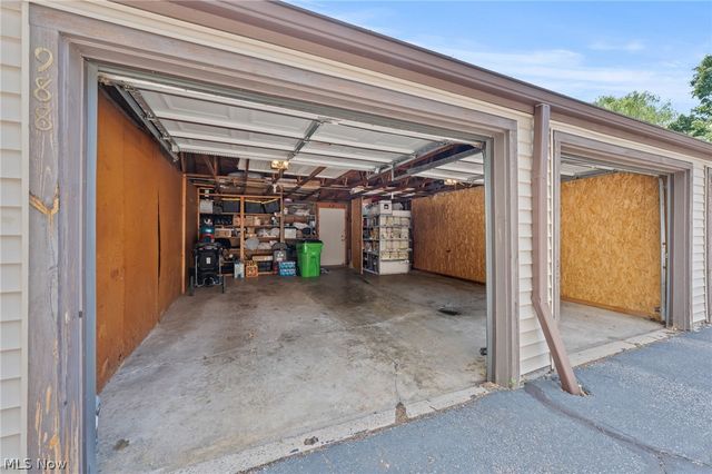 988 Som Center Road E2, Mayfield Village, OH 44143
